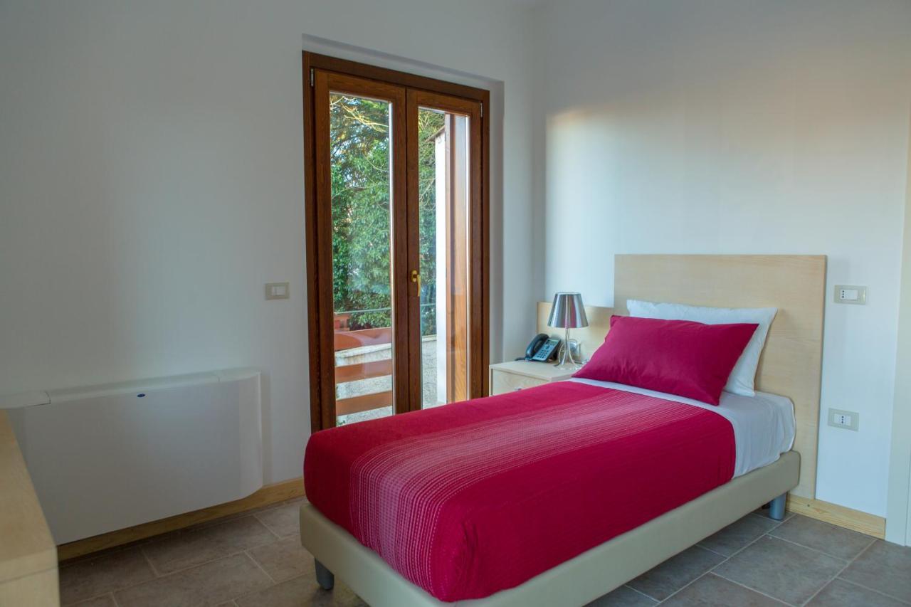 Il Moscardino Country Resort Serra San Bruno Dış mekan fotoğraf